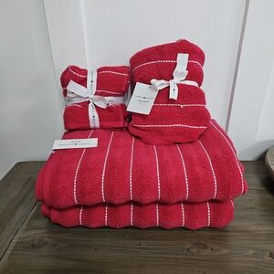 Tommy Hilfiger 8 Pc Pink Bath Towel Set
